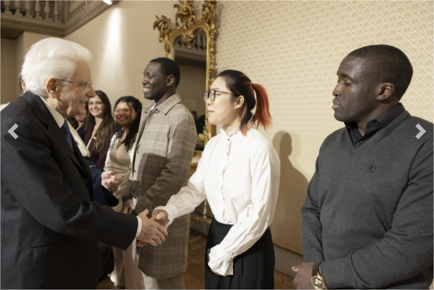 Il Presidente saluta gli studenti dell'Università per Stranieri di Perugia