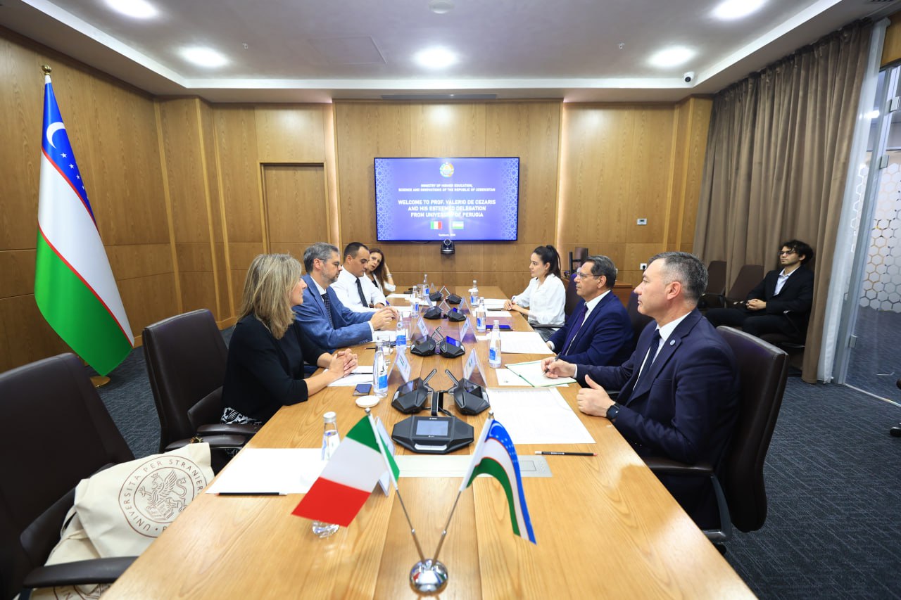 il Rettore De Cesaris e la delegazione UniStraPg ricevuti in Uzbekistan