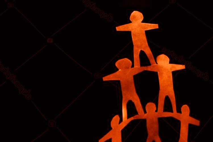 Dettaglio della locandina: omini di carta