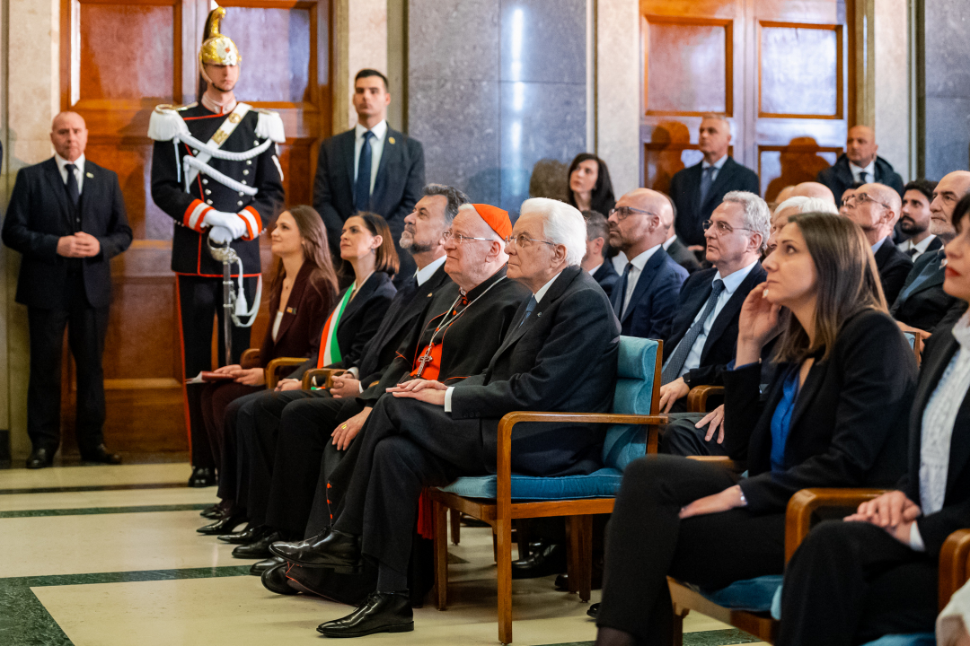 il Presidente Mattarella e altri ospiti durante la cerimonia