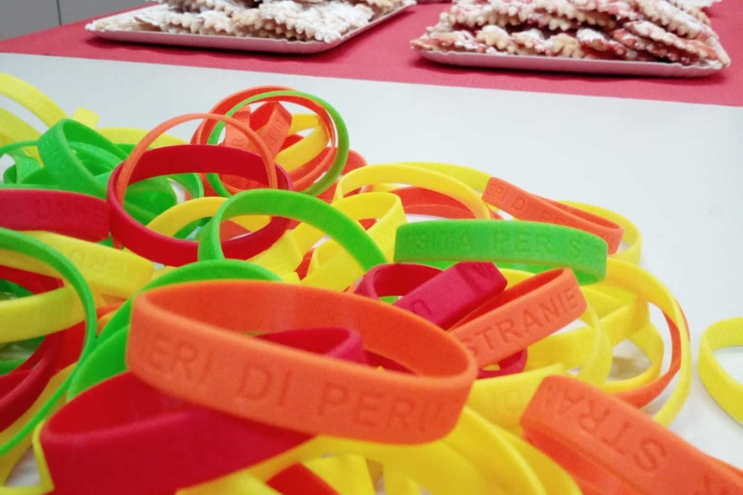 dolci di carnevale e braccialetti unistrapg